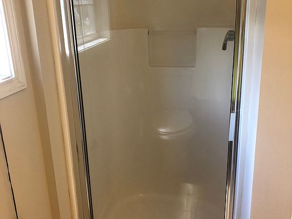 Master Shower 
