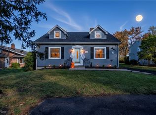 2063 Columbia Rd, Westlake, OH 44145