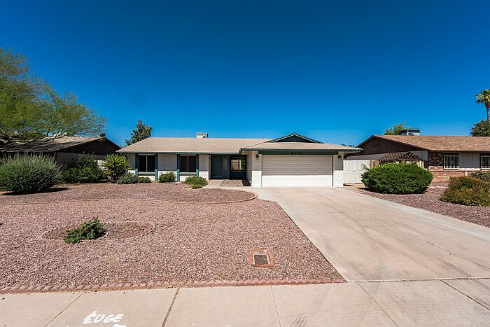 1st image of 8520 N 51st Dr