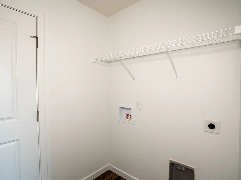 1380 Kay St — Photo 17