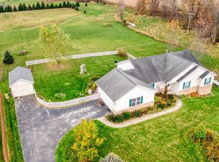 9955 Iosco Rd, Fowlerville, MI 48836