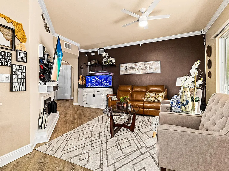 14121 Cambridge Dr #104 — Photo 13