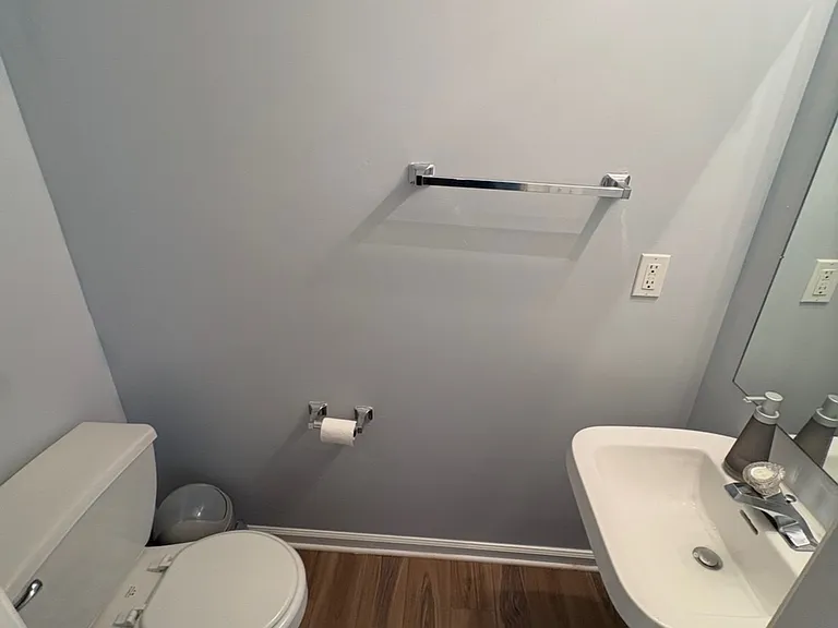 398 Madison Dr — Photo 8