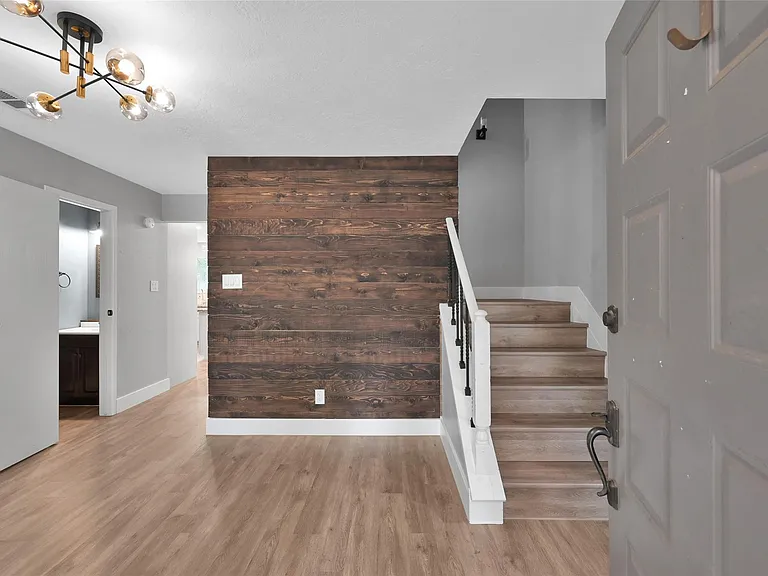 14 E Wandering Oak Dr — Photo 7