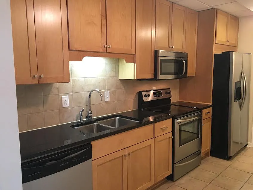 Meridian Walk Apartments — Photo 4