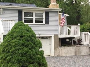 87 Mulberry St, Hamburg, NJ 07419