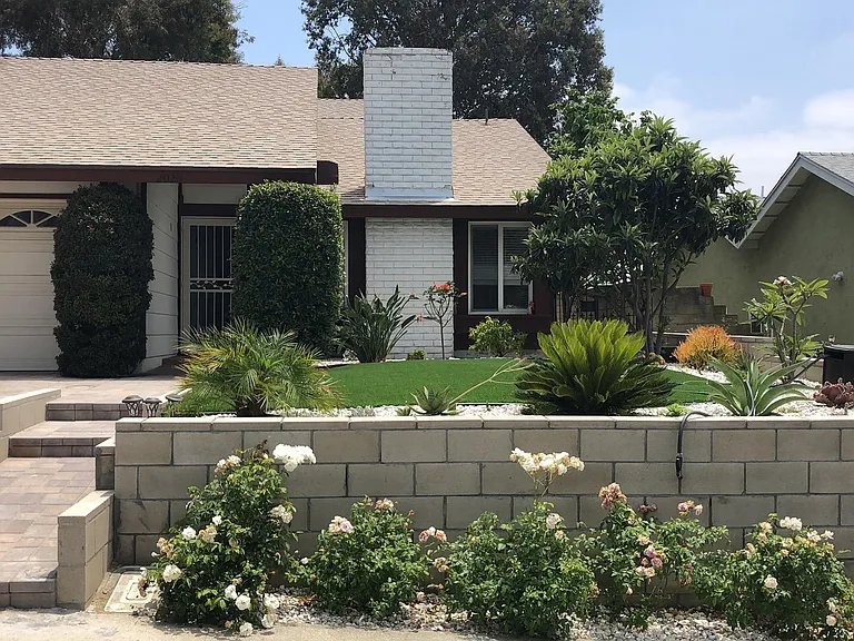 E Nanette Ave — Photo 10