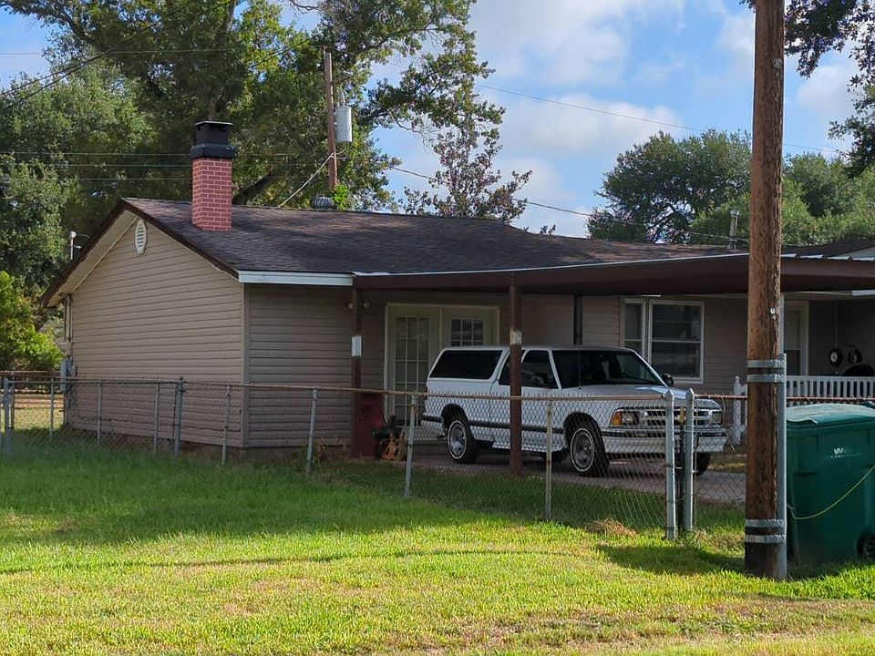 2nd image of 3012 Hogg St