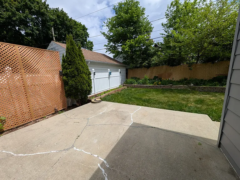 146 N 91st Pl — Photo 20