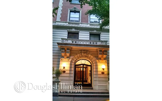 Sold by Douglas Elliman | media 24