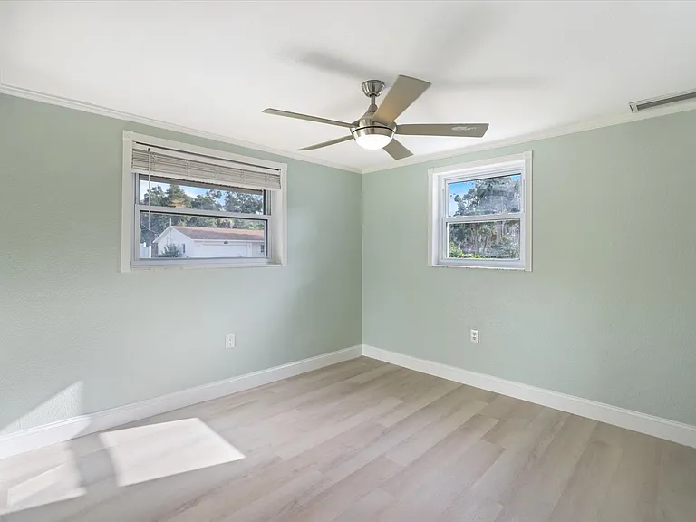 545 Bluebell Rd — Photo 19