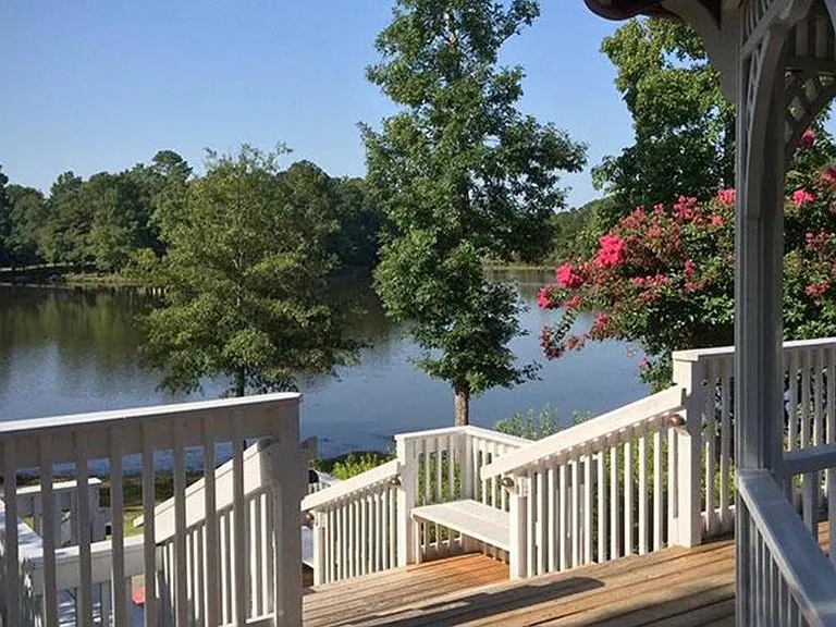 517 Gathering Park Cir — Photo 24