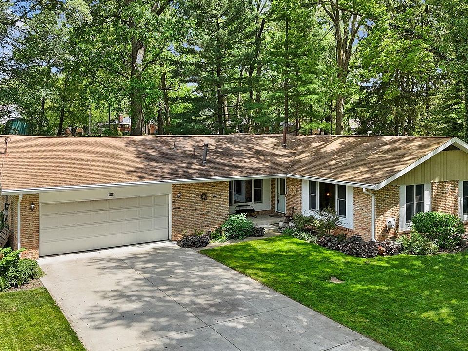 1st image of 400 N Aspen Ln