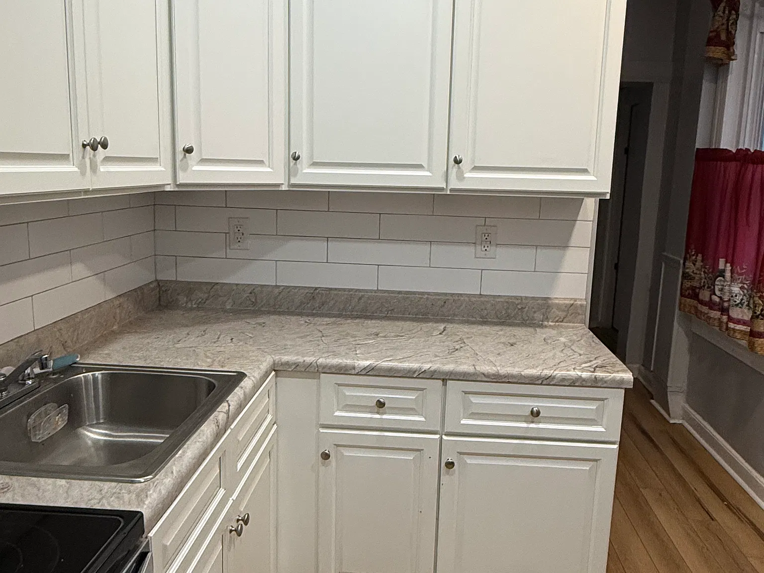 6 bed, 1760 sqft, $1,900 — Photo 3