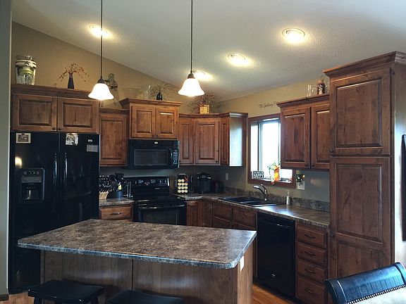 5th image of 406 Pine Brooke Dr