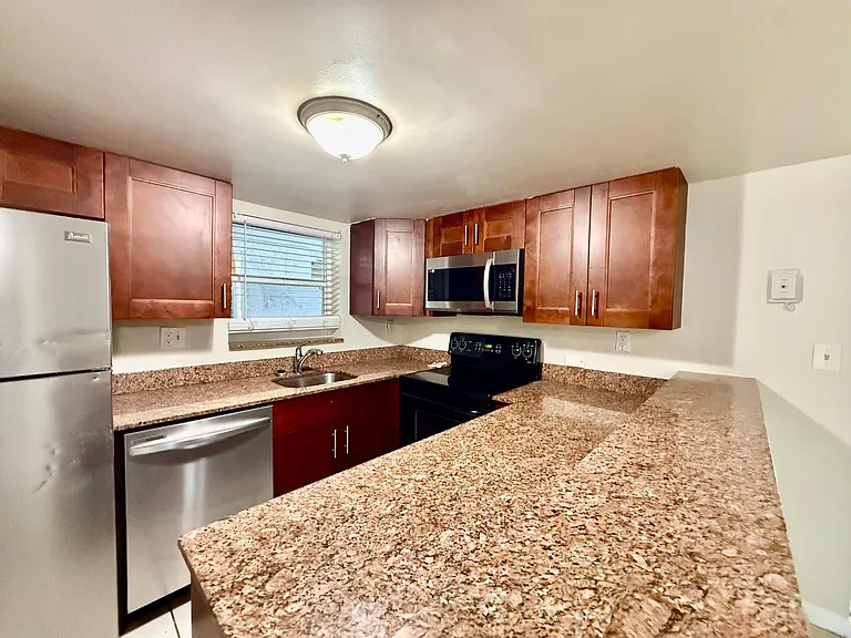 700 SW 81st Ave #1A — Photo 1