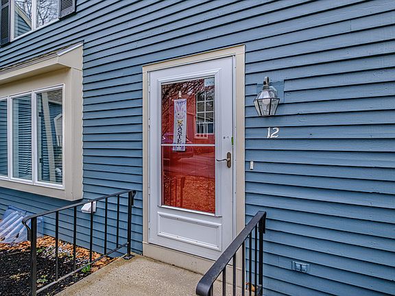 3rd image of 12 Azalea Lane #12