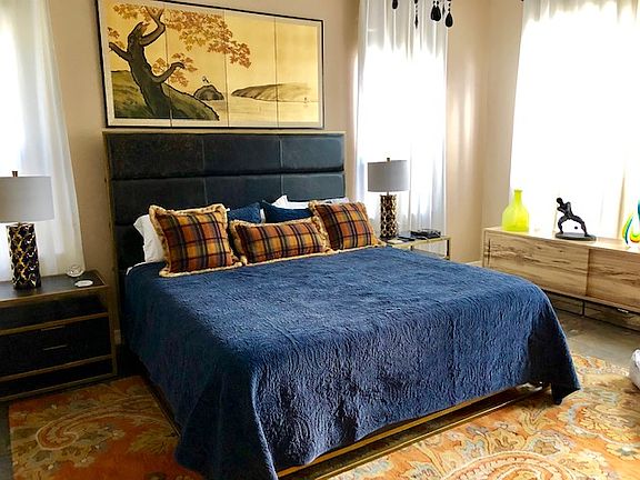Large master suite down.