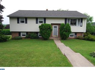 1009 E 4th St, Birdsboro, PA 19508