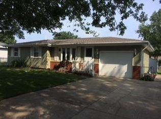 304 Meadowlark Ln, Washington, IL