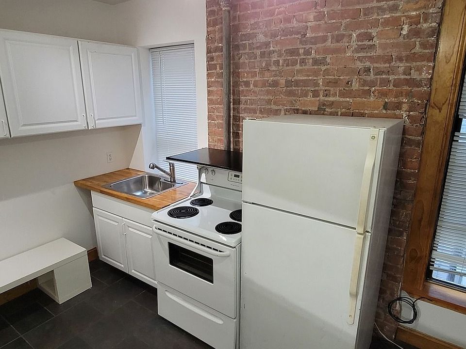 1st image of 402 E 69th St APT 18