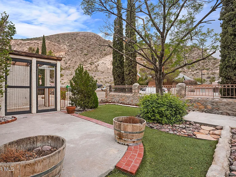 1805 Gurss Pl — Photo 4