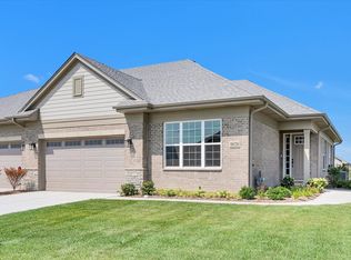 8028 Bradley Dr, Tinley Park, IL 60487