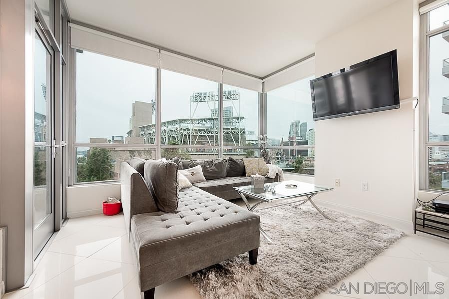 2nd image of 206 Park Blvd Unit 703