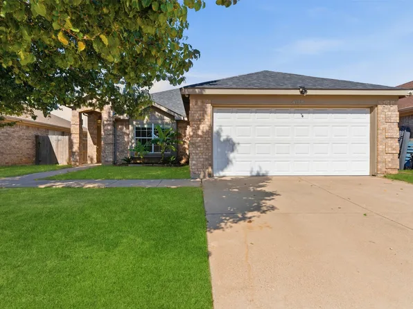 4712 Topaz Ln, Granbury, TX 76049