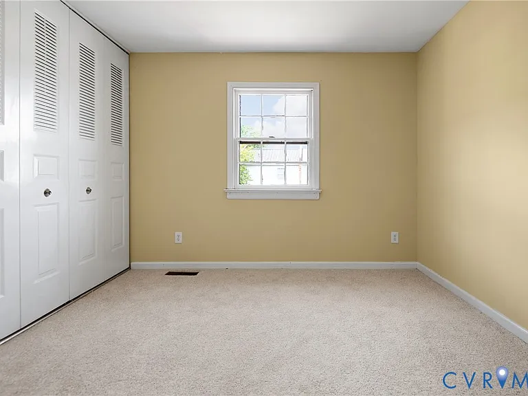 4704 Leadenhall Dr — Photo 34