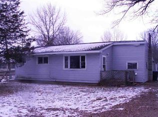 4331 Bankers Rd, Hillsdale, MI 49242