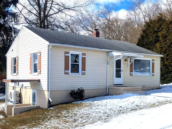 340 W 33rd St, Huntingdon, PA 16652