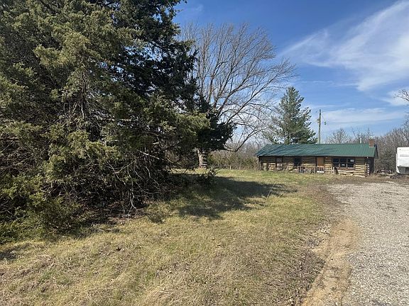 5th image of 15736 Spring Creek Rd
