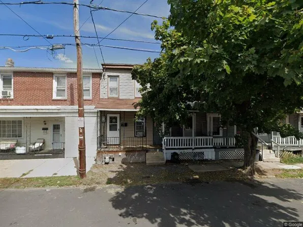 625 E 4th St, Mount Carmel, PA 17851