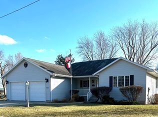 811 Alden St, Alden, IA 50006