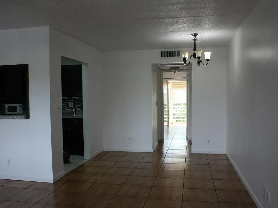 2200 Springdale Blvd #215