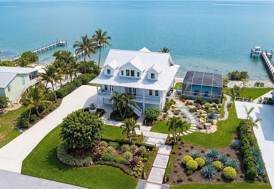 1st image of 3211 Vacation Ln