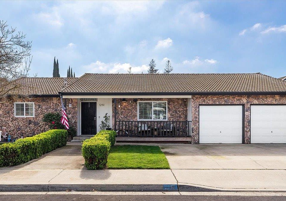 1st image of 1251 David Dr