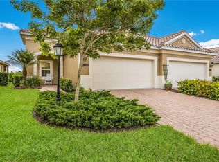 1209 Calle Grand St, Bradenton, FL 34209