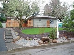 230 4th St, Lake Oswego, OR 97034