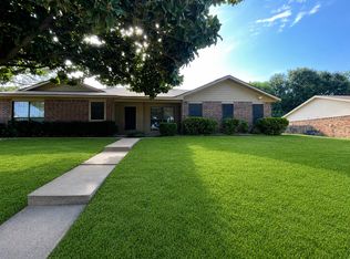 2916 Kathleen Ln, Euless, TX 76039