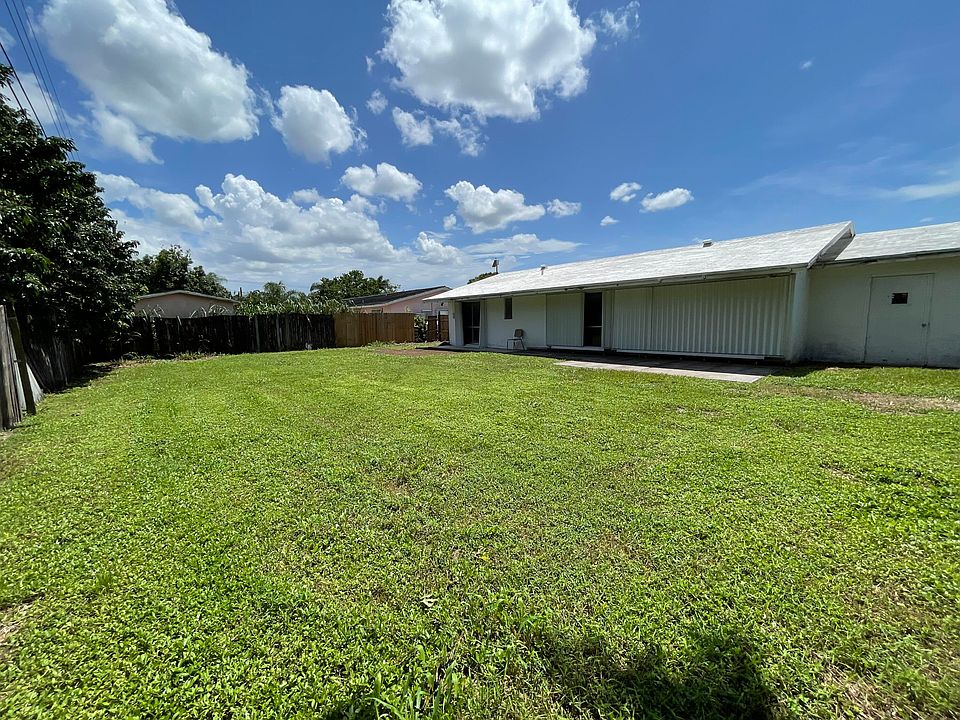 1122 Woodbine Rd, West Palm Beach, FL 33417 Zillow