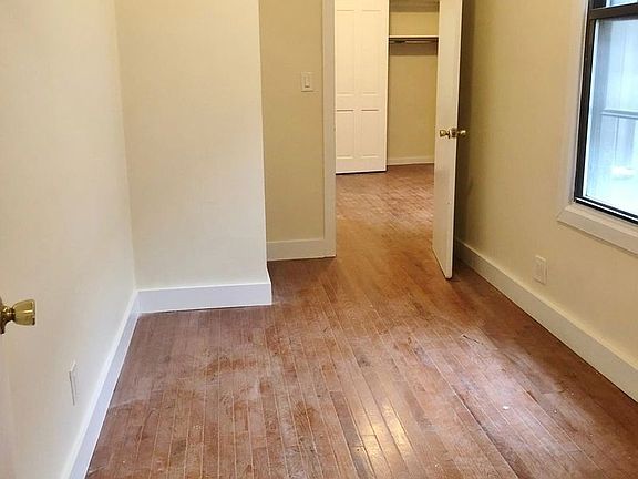 4th image of 30-29 41st St #3L