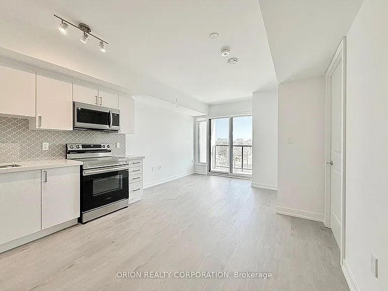 556 Marlee Ave #617 — Photo 1