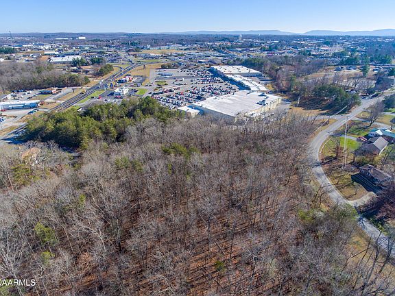 4th image of Sparta Dr