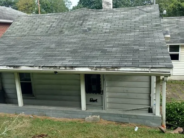 1730 W Lawrence Ave, Ellwood City, PA 16117