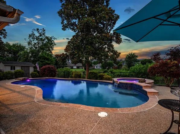 2109 Welch Pl, Mansfield, TX 76063