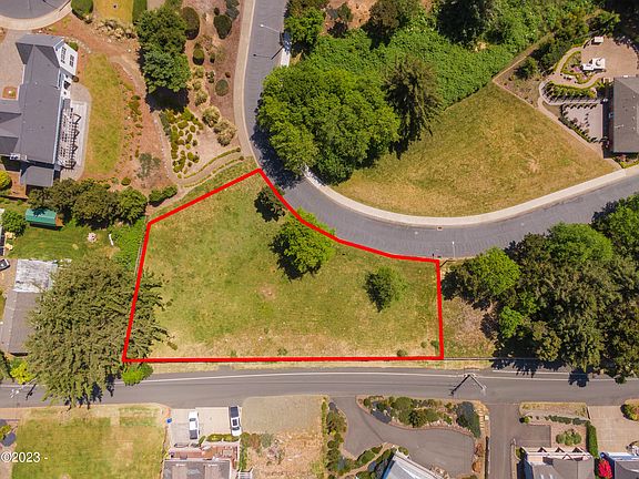 3rd image of 4700 NW Miramar Dr Lot 19-100