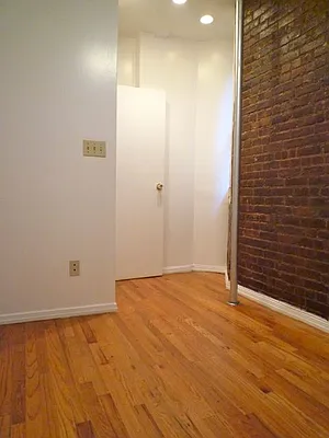 Rented by Authentic Realty | media 18