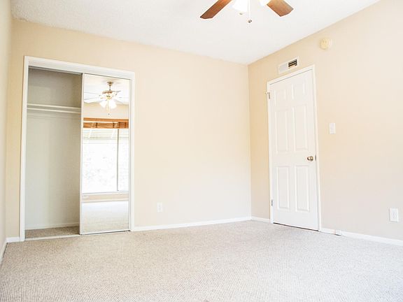 3rd image of 1031-6 Ogden Dr #1031-6